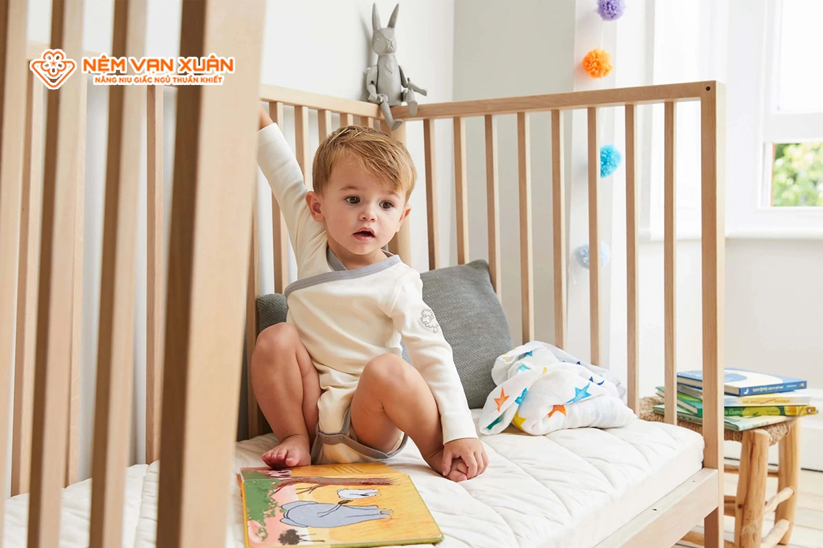 có nên dùng nệm cao su thiên nhiên cho bé không