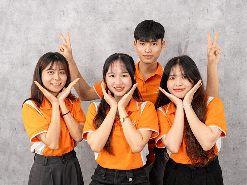tuyen dung kham pha ban than 01
